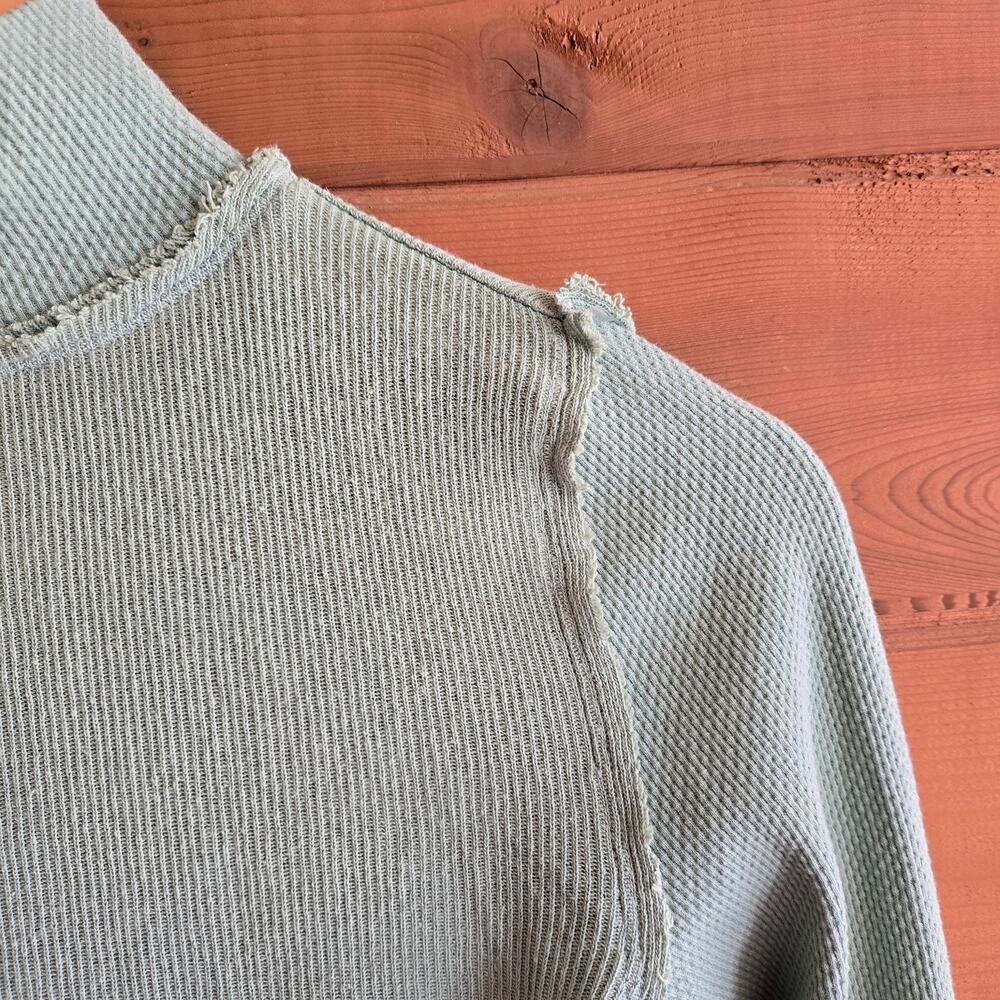 Free People Freya Mock Neck Thermal Top Mint Dust XS Boho Cuffed 90's LS Blouse - Picture 5 of 5